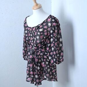 Majora | Black pink and white floral front tie up cropped sleeve blouse